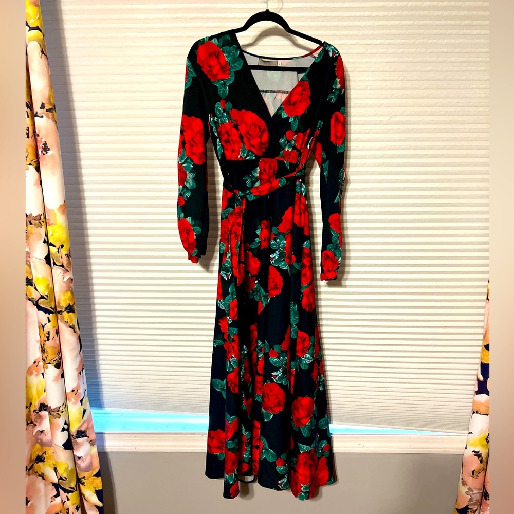 EUc black with red rose long sleeve maxi dress  dress large